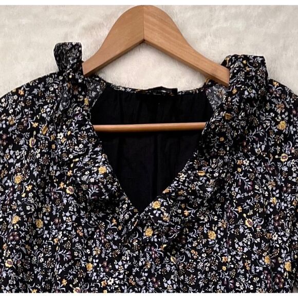 Madewell Ruffle Button-Front Trapeze Dress in Folkmagic
Floral, Size XS - Picture 11 of 16